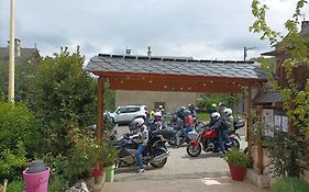 Le Sapin Rouge Chambres D'Hotes - Restaurant- Bar - Col De Pailheres